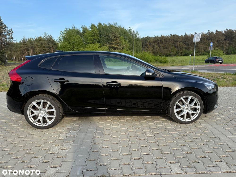 Volvo V40 D3 Momentum - 6