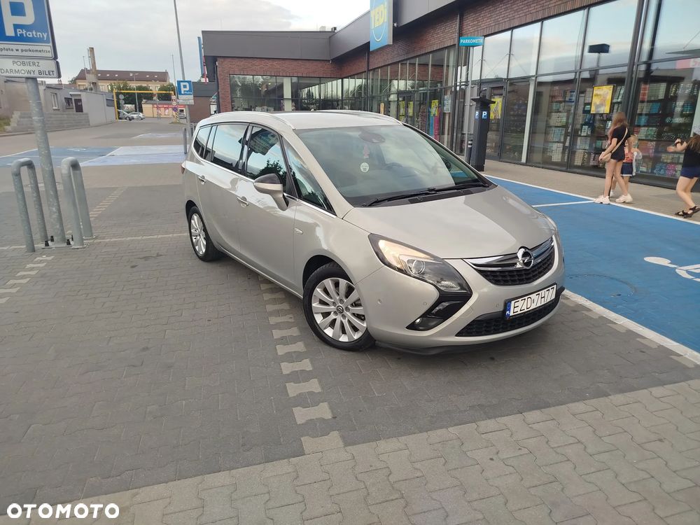Opel Zafira 2.0 CDTI Cosmo - 25