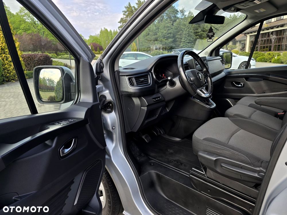 Renault Trafic - 32