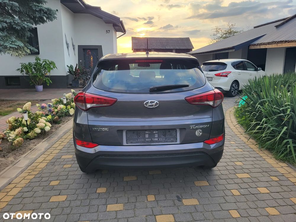 Hyundai Tucson 1.6 GDI BlueDrive Classic 2WD - 19