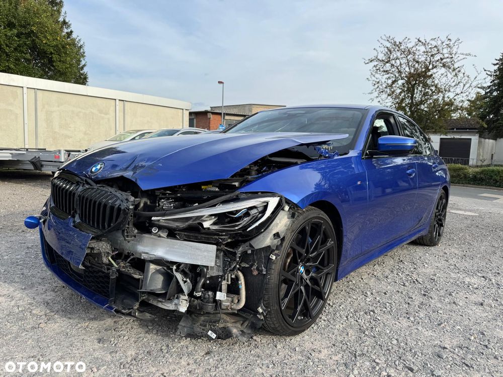 BMW Seria 3 330i xDrive M Sport - 6