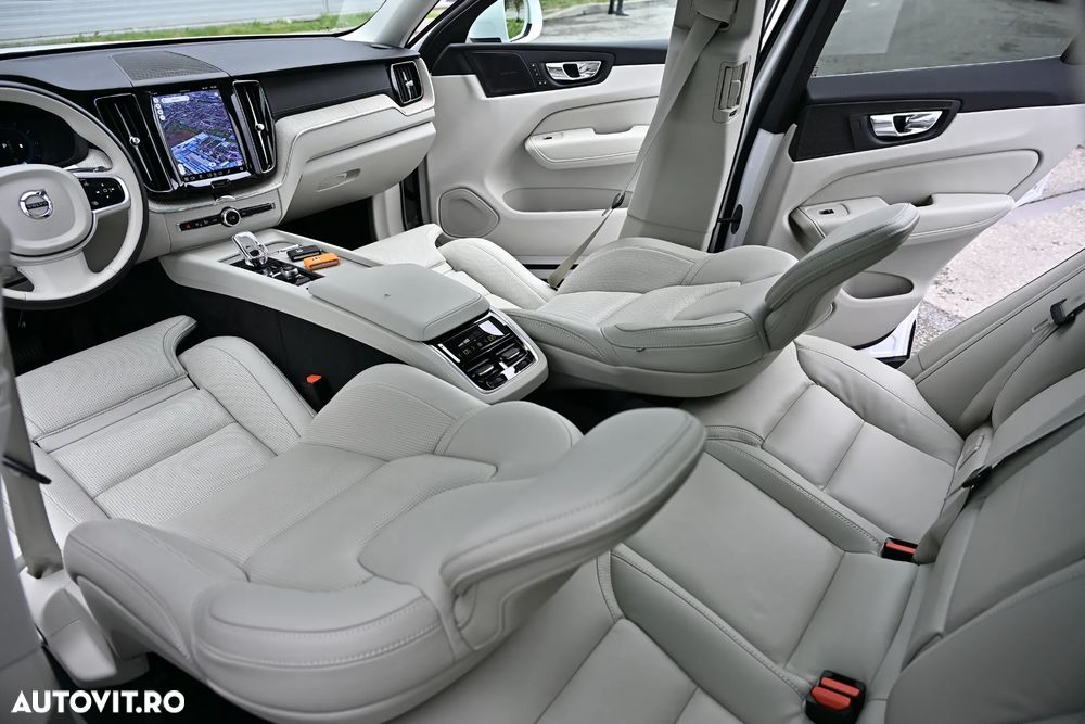 Volvo XC 60 B4 MHEV AT8 AWD Inscription - 20