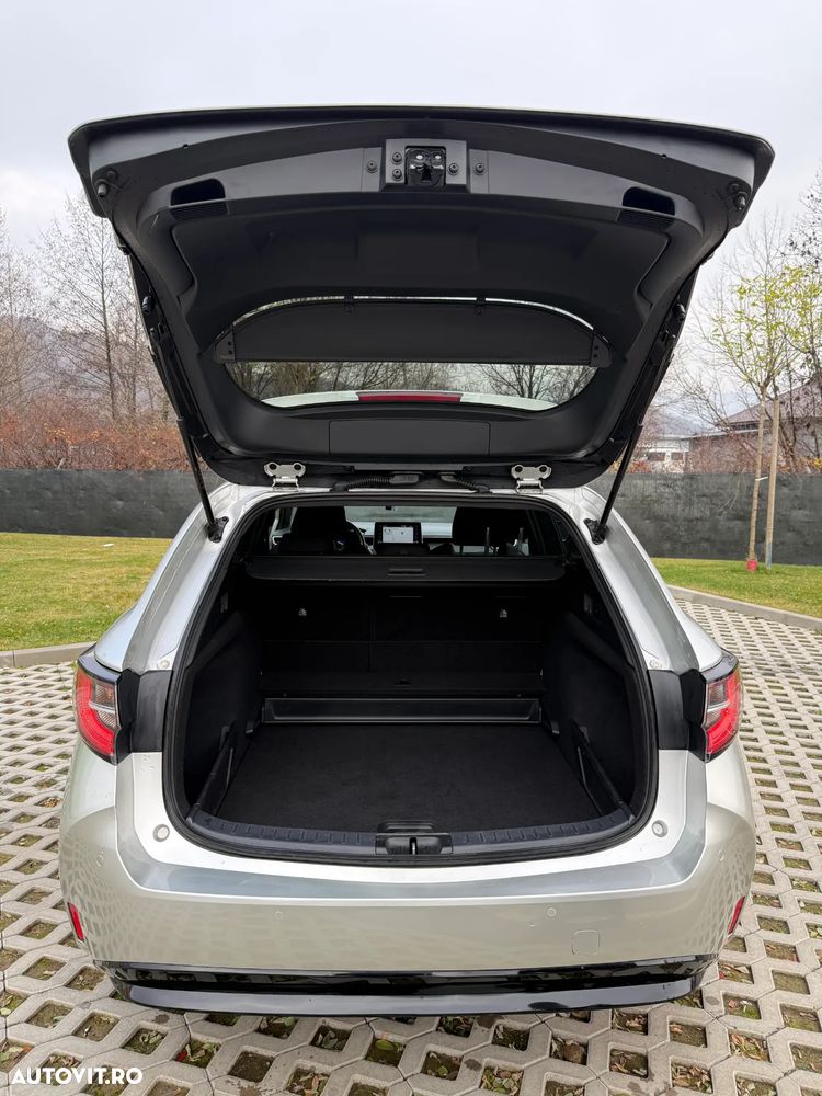 Suzuki Swace 1.8 E-CVT HEV Spirit - 9