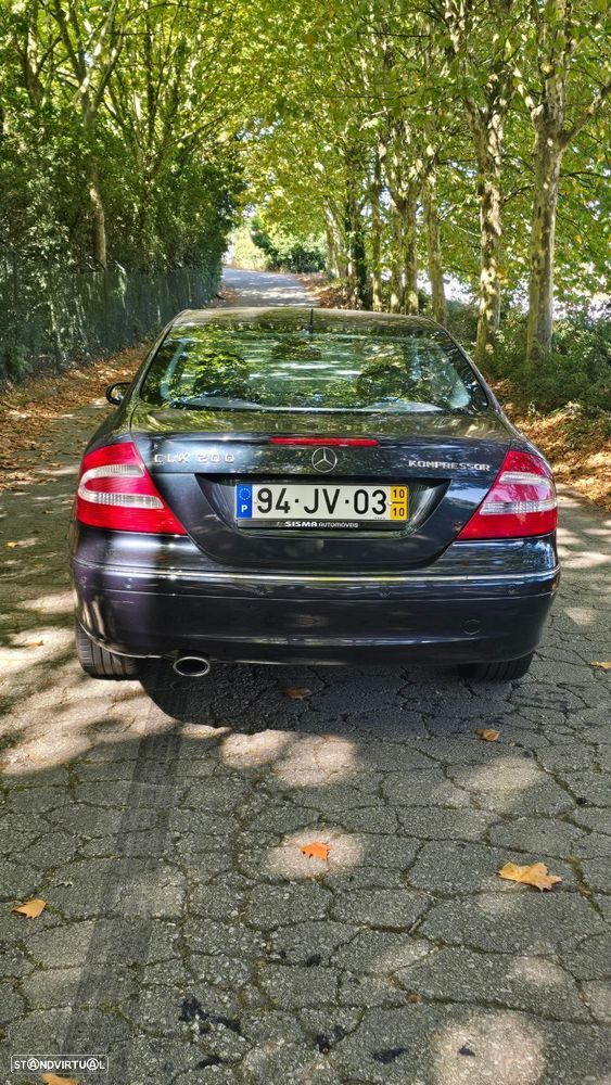 Mercedes-Benz CLK 200 K Avantgarde Aut. - 32