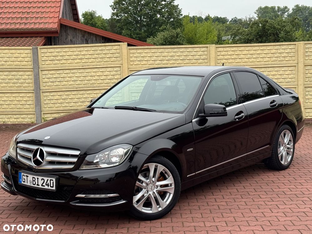 Mercedes-Benz Klasa C 180 BlueEFFICIENCY 7G-TRONIC Avantgarde - 2
