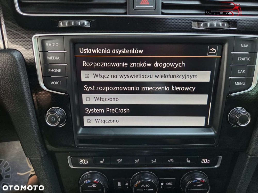 Volkswagen Golf - 20