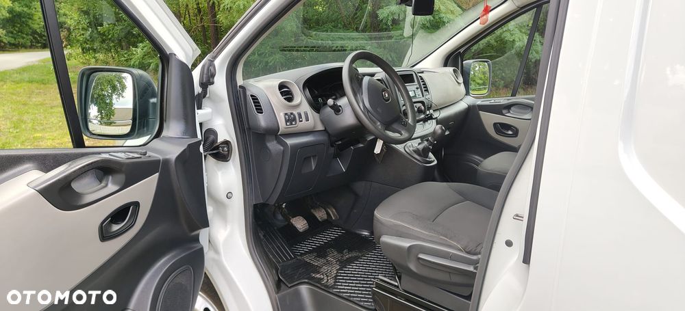 Renault Trafic - 11