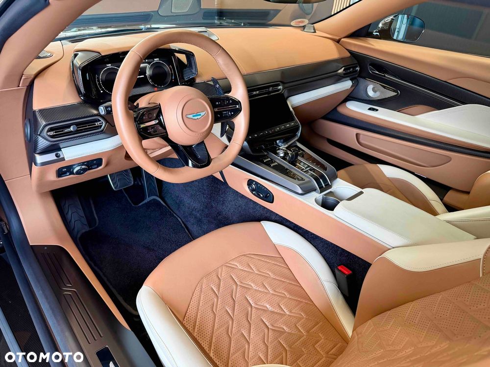 Aston Martin Vanquish - 15