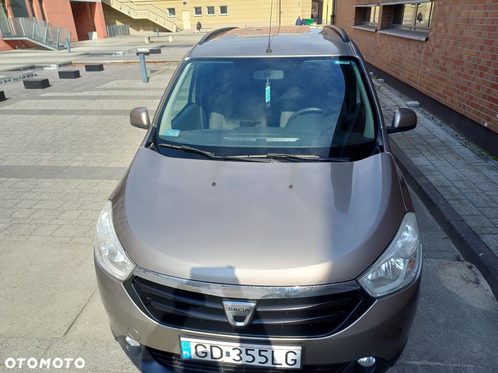 Dacia Lodgy 1.6 SCe Laureate S&S - 32