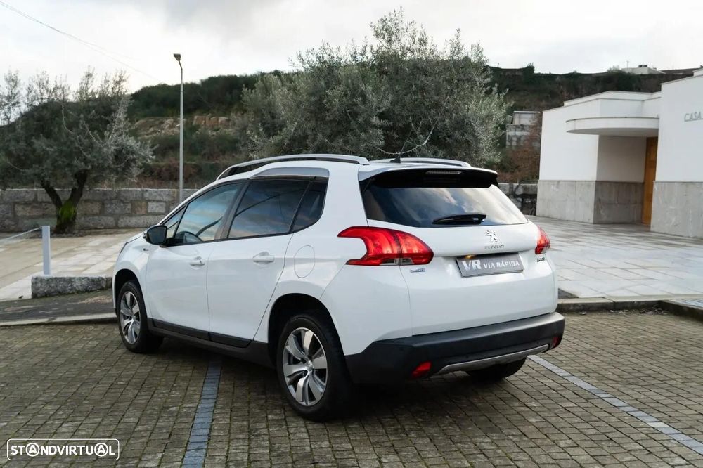 Peugeot 2008 - 7