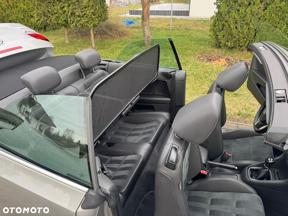 Volkswagen Golf - 25