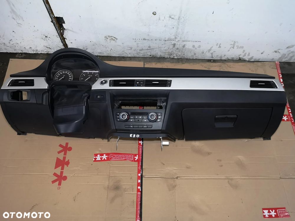 BMW E90 E91 DESKA KOKPIT KONSOLA ORYGINAŁ PULPIT - 15
