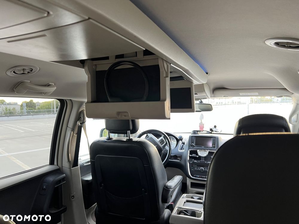 Chrysler Town & Country 3.6 Touring - 22