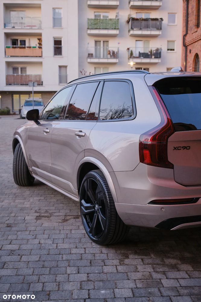 Volvo XC 90 B5 D AWD Ultimate Dark - 3