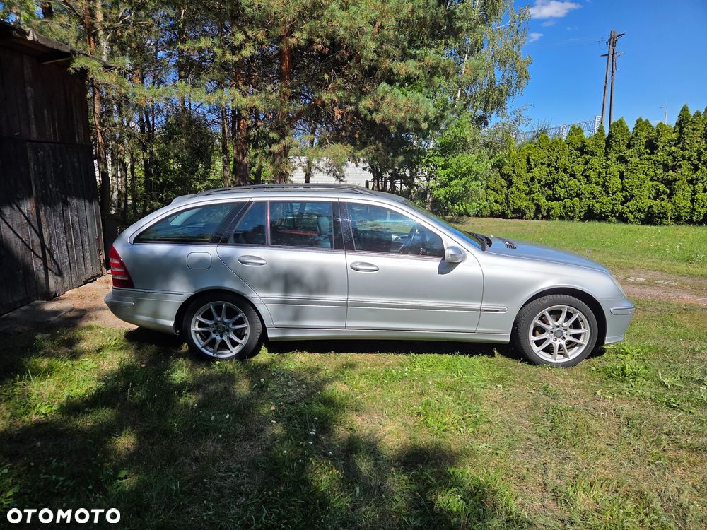 Mercedes-Benz Klasa C 200 CDI Automatik Avantgarde DPF - 17