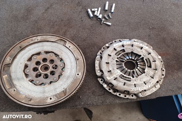 VOLANTA+PLACA AMBREIAJ N47 D20A E9606 756783102 MX1253 BMW Seria 1 E8 - 1