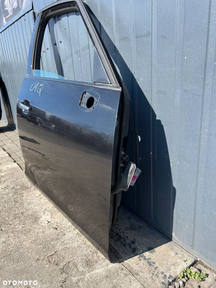 OPEL ZAFIRA C DRZWI PRAWE PRZÓD KOMPLETNE DEMONTAŻ 01Q - 2