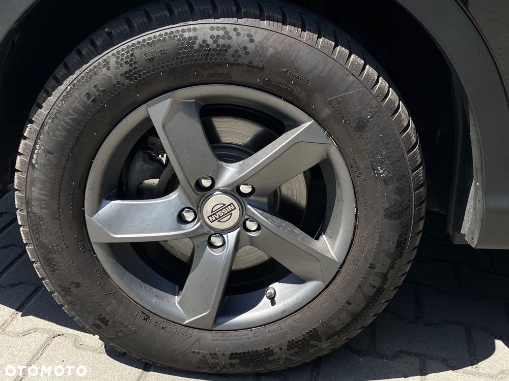 Nissan Qashqai 1.2 DIG-T N-Vision - 36