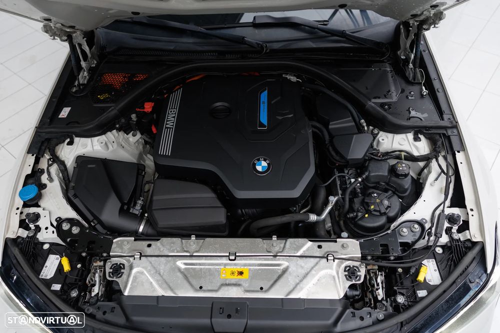 BMW 320 e Pack M Auto - 45