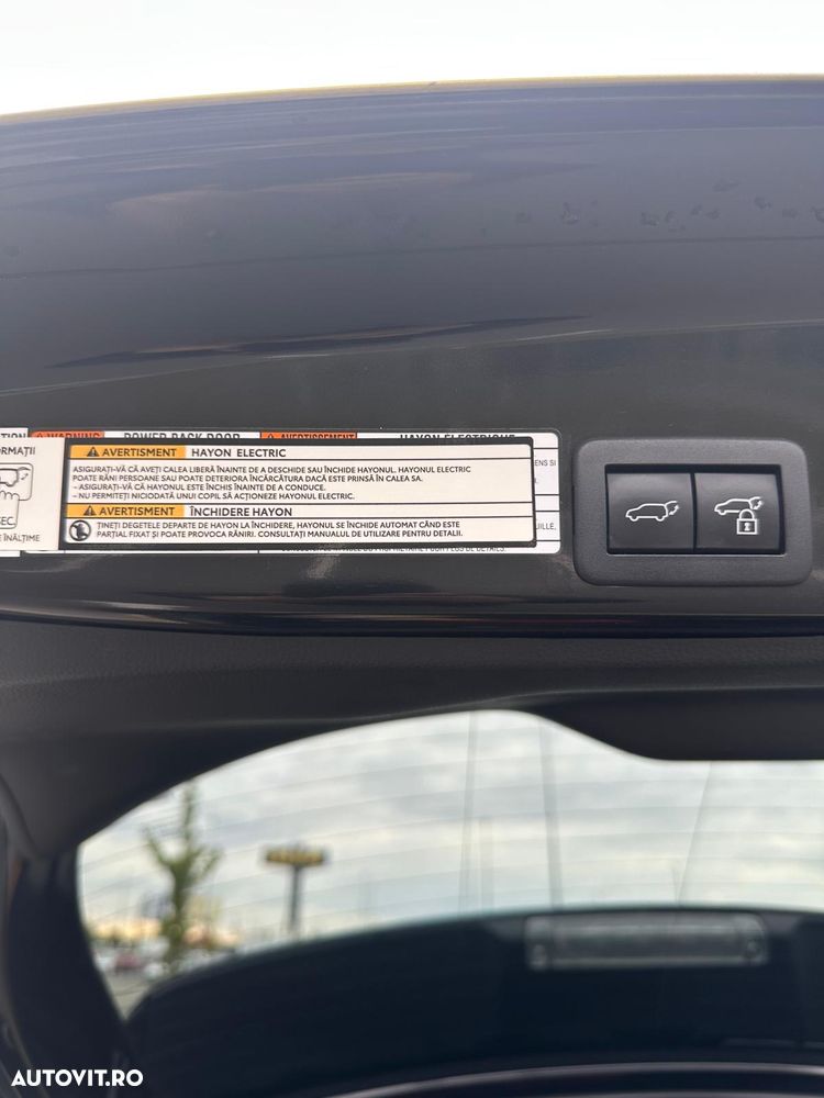 Toyota Yaris Cross 1.5 VVT-i HSD 4x4 Exclusive Elegant - 11