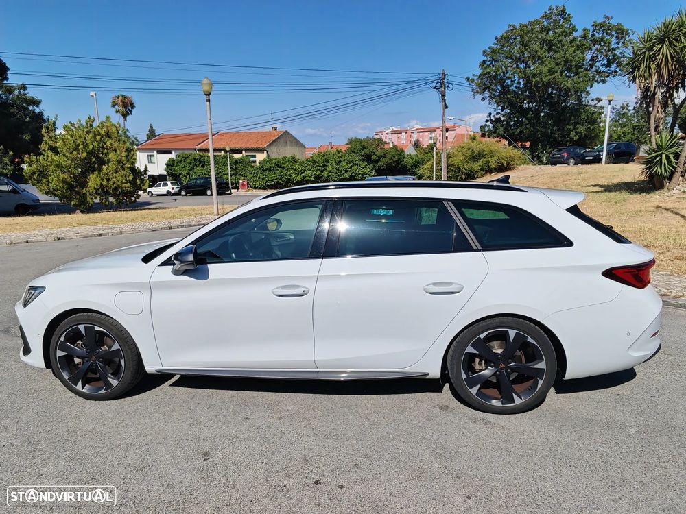 Cupra Leon ST 1.4 e-Hybrid MID DSG - 2