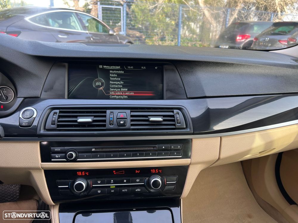 BMW 520 d Auto - 13