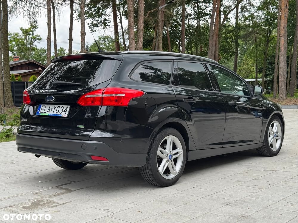 Ford Focus 1.0 EcoBoost Titanium - 11