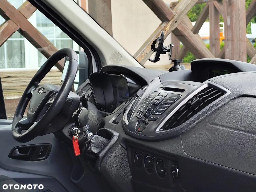 Ford Transit - 13