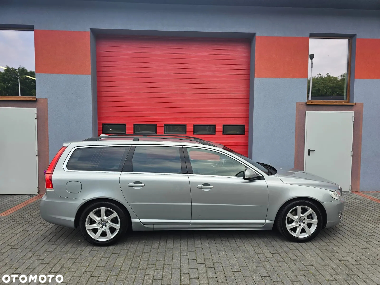 Volvo V70 D2 Geartronic Powershift Momentum - 11