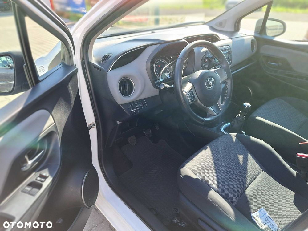 Toyota Yaris - 6