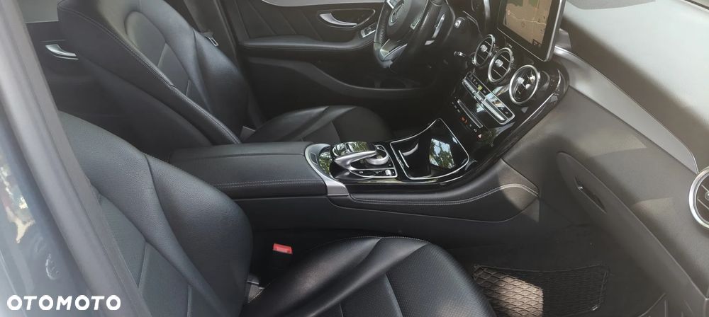 Mercedes-Benz GLC 250 d 4Matic 9G-TRONIC AMG Line - 40