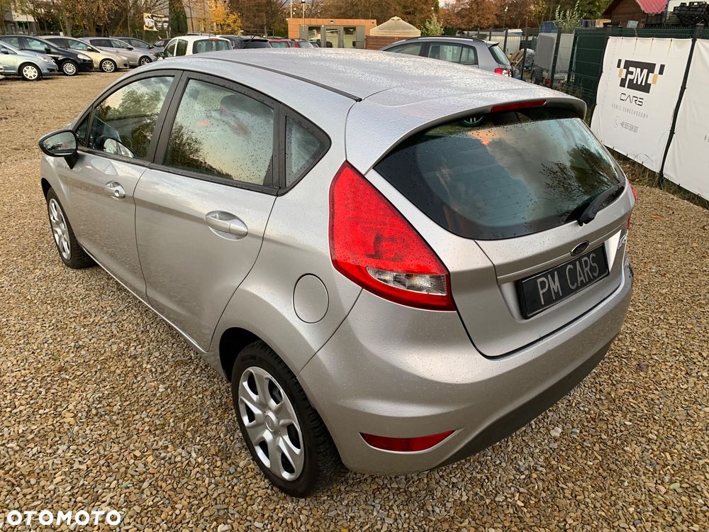 Ford Fiesta 1.4 Trend - 17