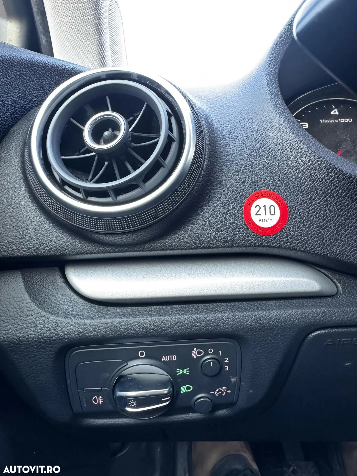Audi A3 1.6 TDI clean Ambiente - 6