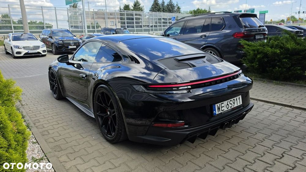 Porsche 911 GT3 Touring PDK - 11