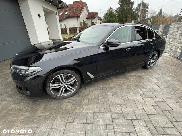 BMW Seria 5 520d xDrive - 6