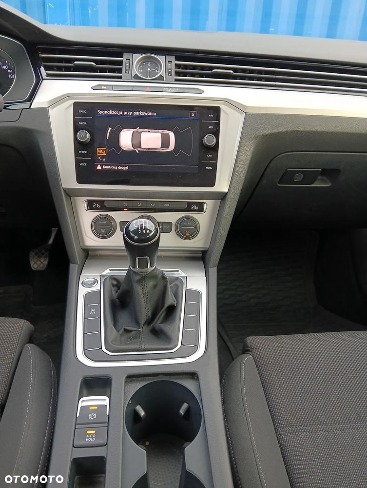 Volkswagen Passat 1.5 TSI EVO Business - 13