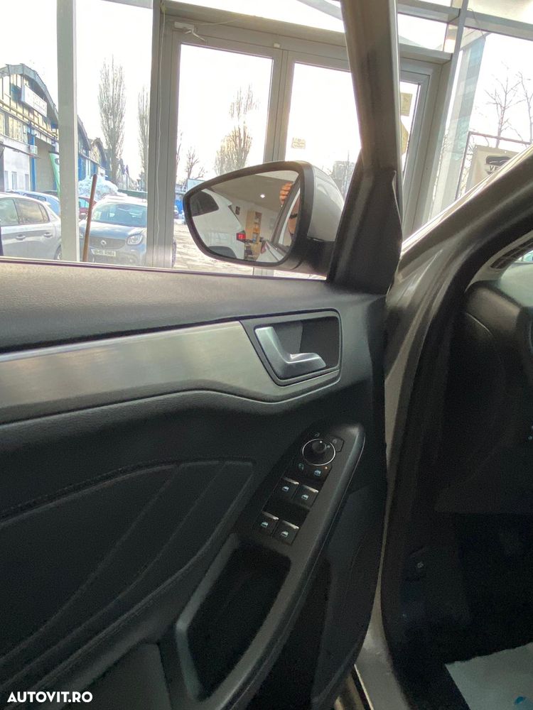 Ford Focus 1.5 EcoBlue Start-Stopp-System TITANIUM - 7