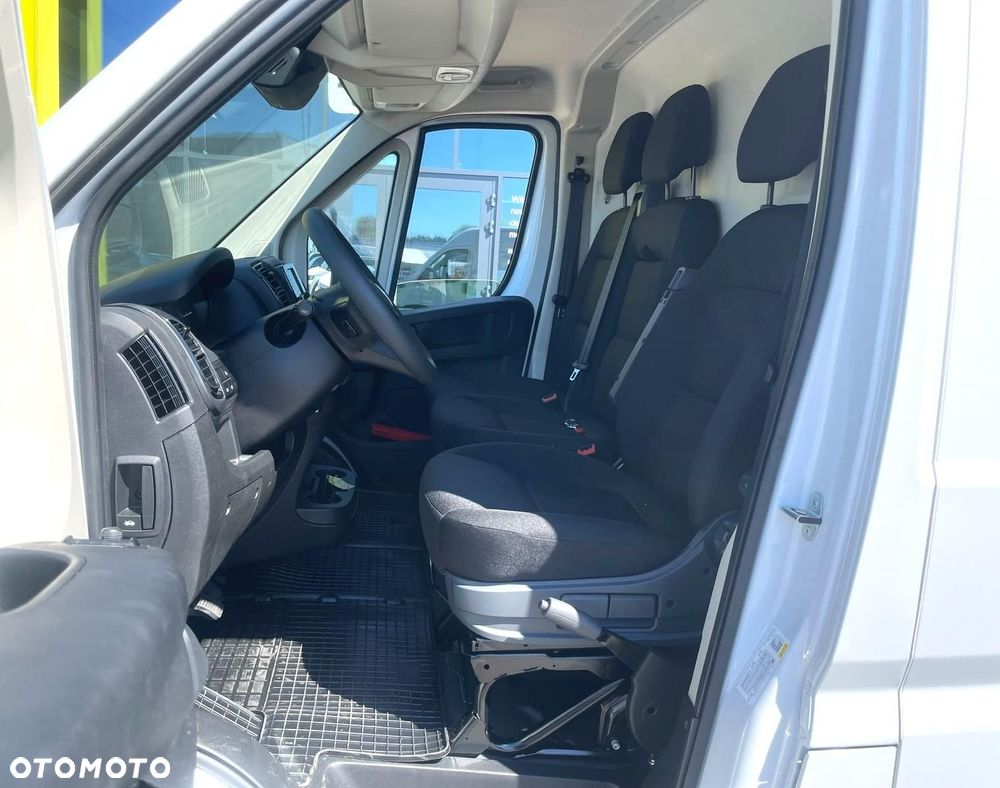 Opel Movano - 8