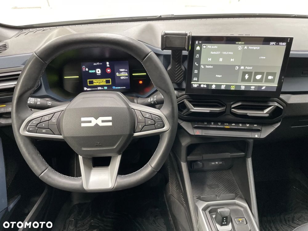 Dacia Duster 1.6 Full Hybrid 140 Journey+ MMT - 13