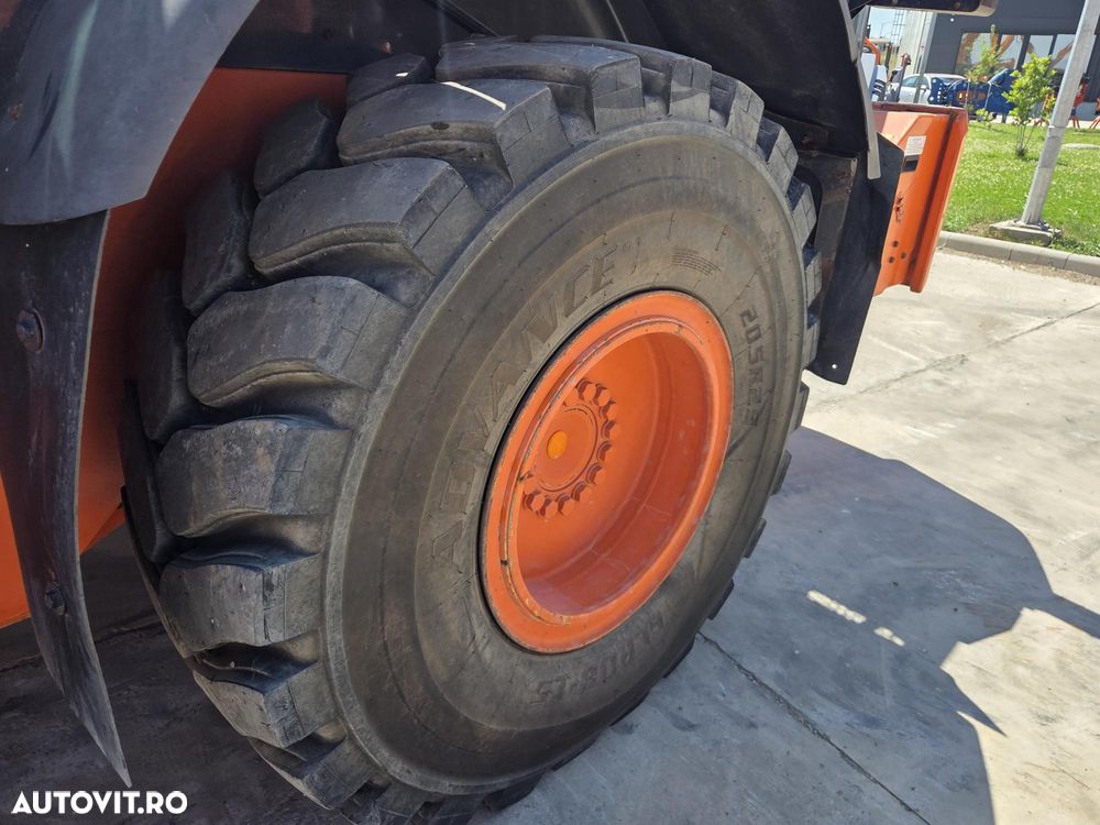 Hitachi ZW180-6, 2019, 6.049h, FULL OPTION, Gresare automataz, Cupa NOUA 3mc, anvelope L5 90% bune, Cantar, Joystick, inst hidr suplimentara, Masa operationala 17t, motor 129kW, basculeaza la 4m,Camera spate,Posibilitate leasing 3 ani-PROMOTIE -96900 EUR+Tva - 25
