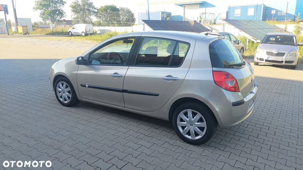 Renault Clio 1.5 dCi Expression - 30