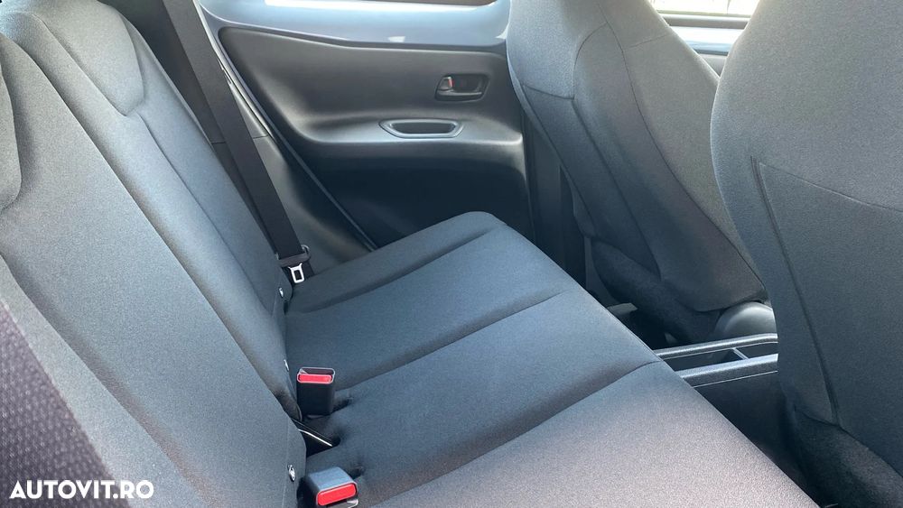 Toyota Aygo X 1.5l HEV 116CP Active - 9