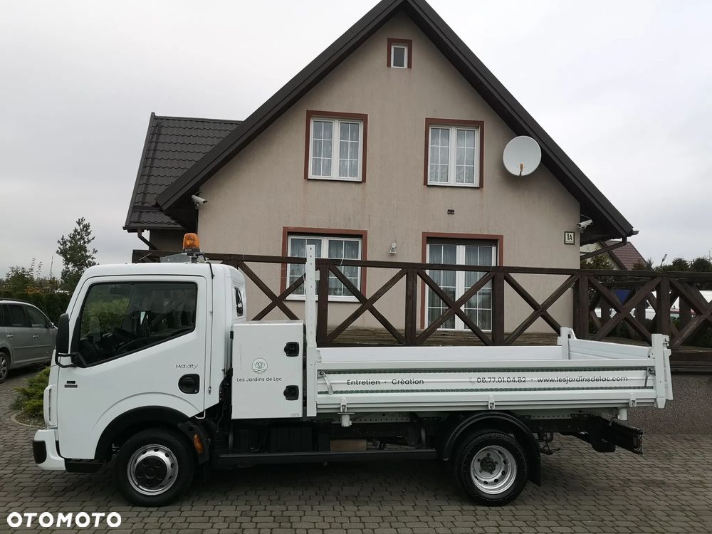 Renault Maxity 2.5dXi 130 - 7