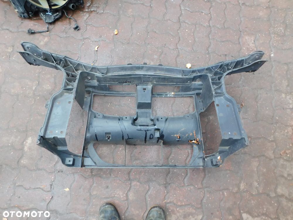 pas przedni wzmocnienie BMW E90 E91 E92 - 7