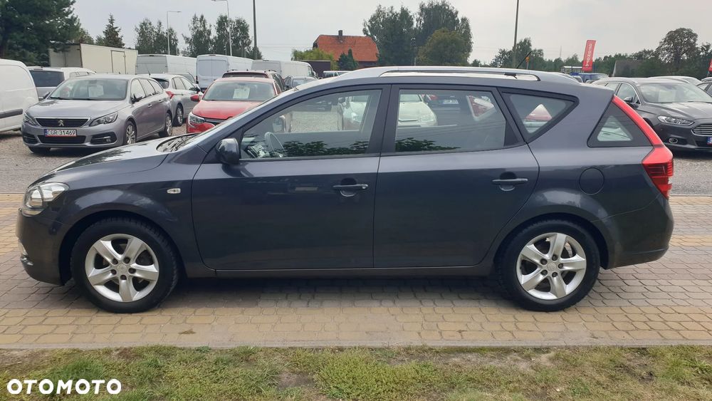 Kia Ceed - 3