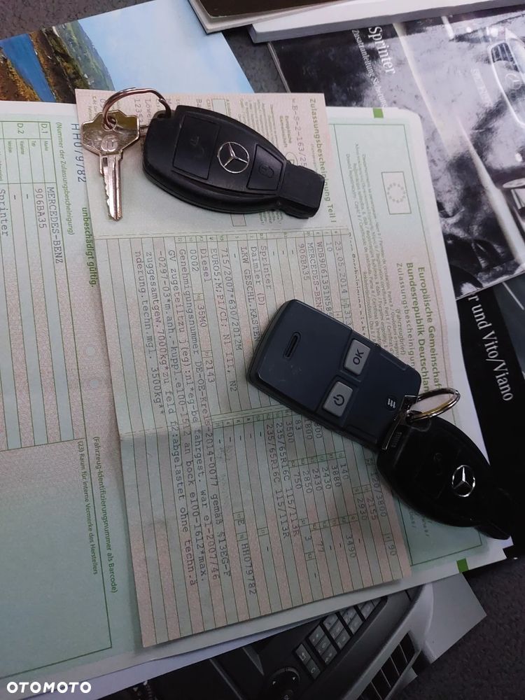 Mercedes-Benz Sprinter - 19