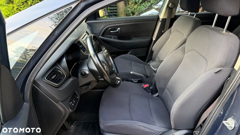 Kia Carens 1.6 GDI Dream Team Edition - 19