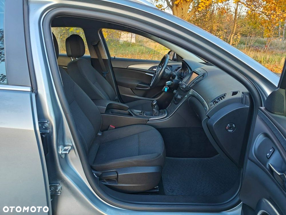 Opel Insignia - 14