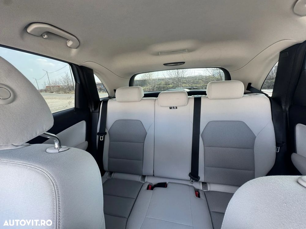 Mercedes-Benz B 180 - 9