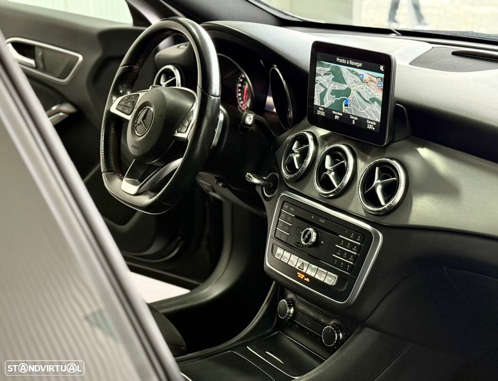 Mercedes-Benz CLA 180 7G-DCT AMG Line - 20